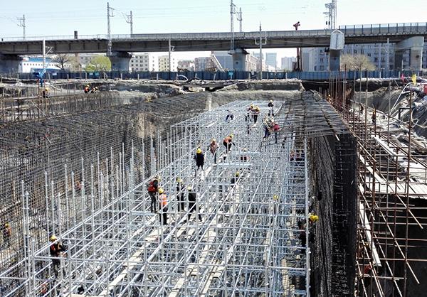 承插型盘扣式模板支架